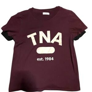 Bin 4C  Small TNA Women's Burgundy Graphic Tee